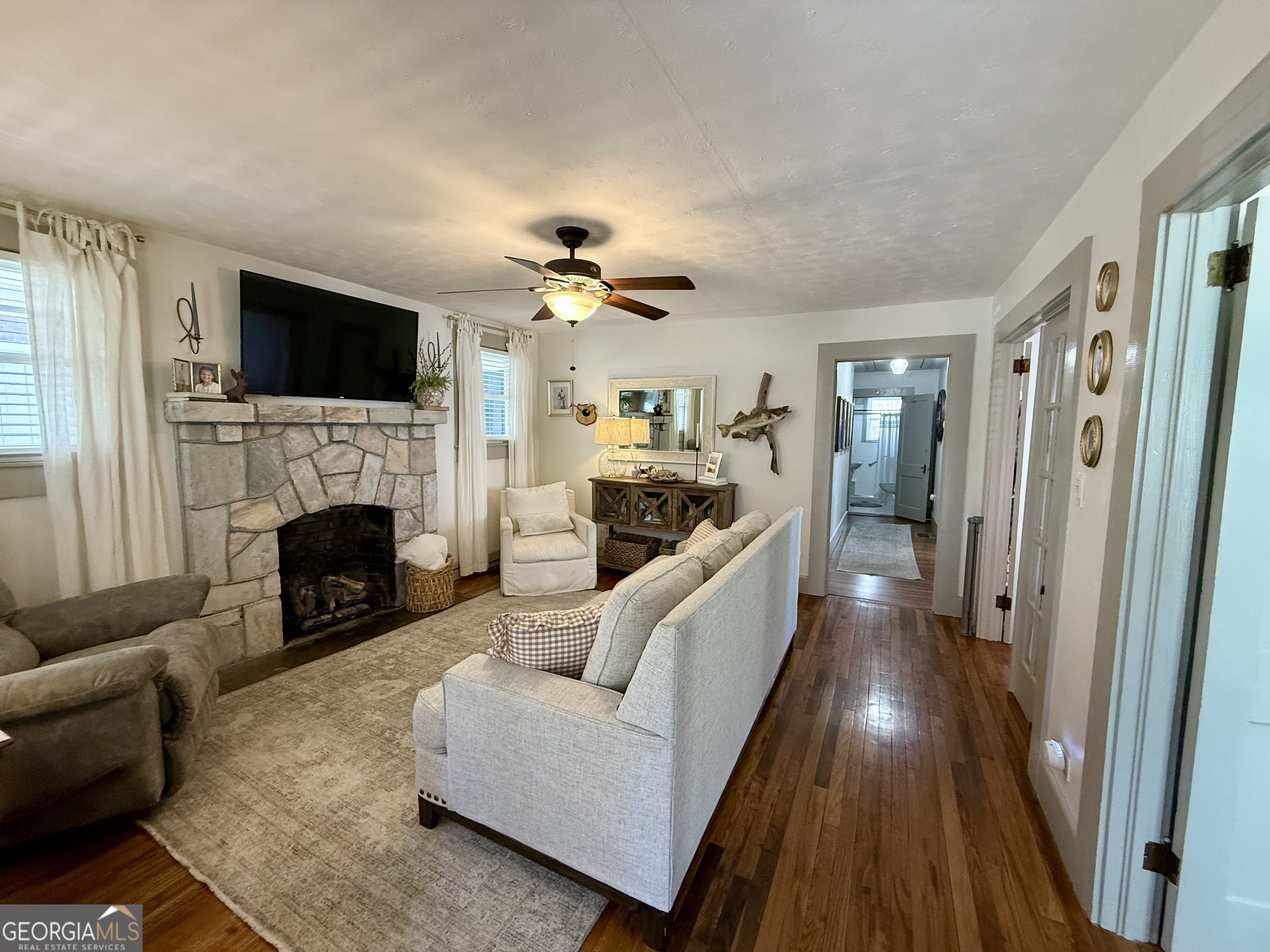141 York Street Clarkesville GA 30523
