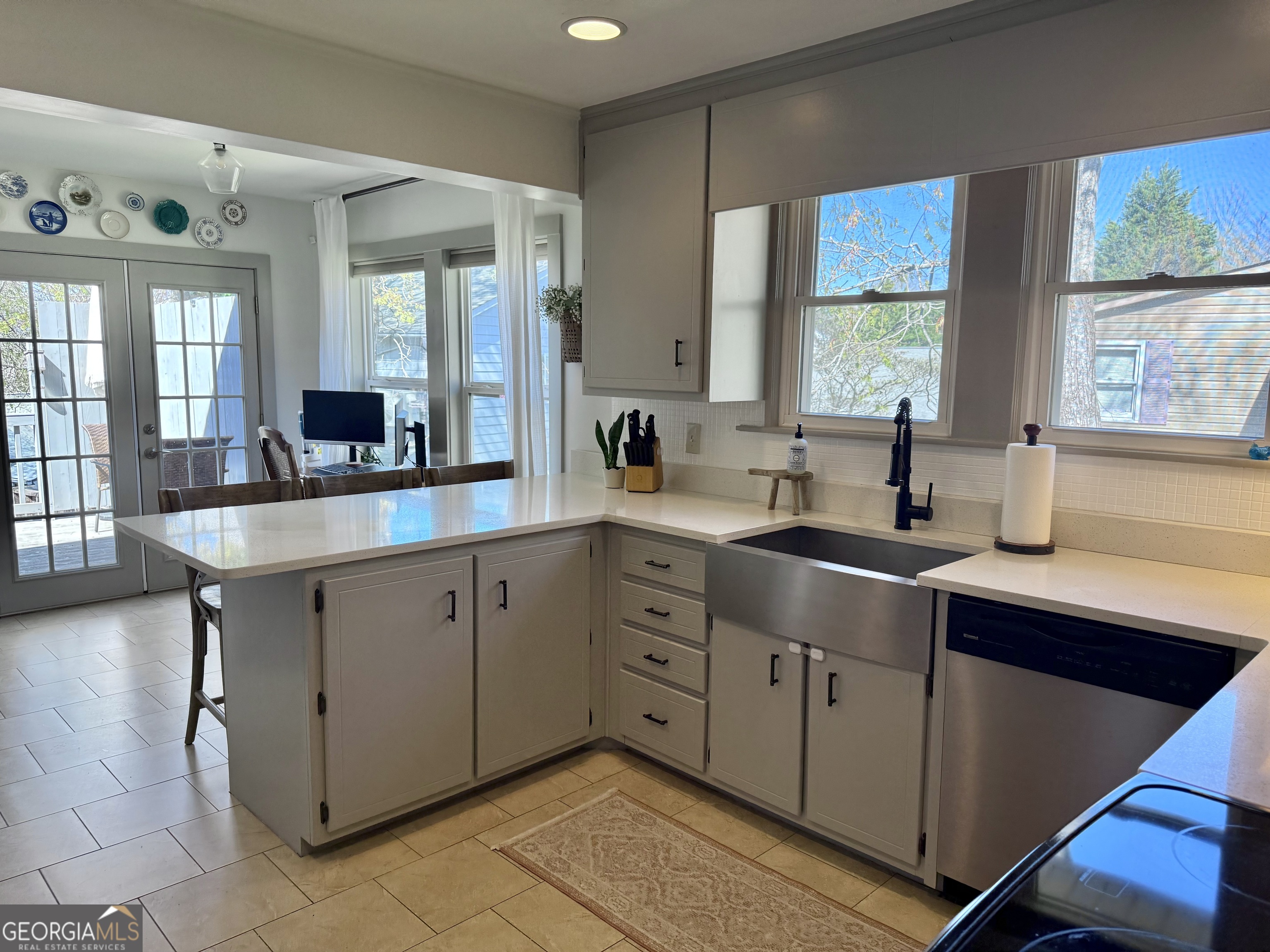 141 York Street Clarkesville GA 30523