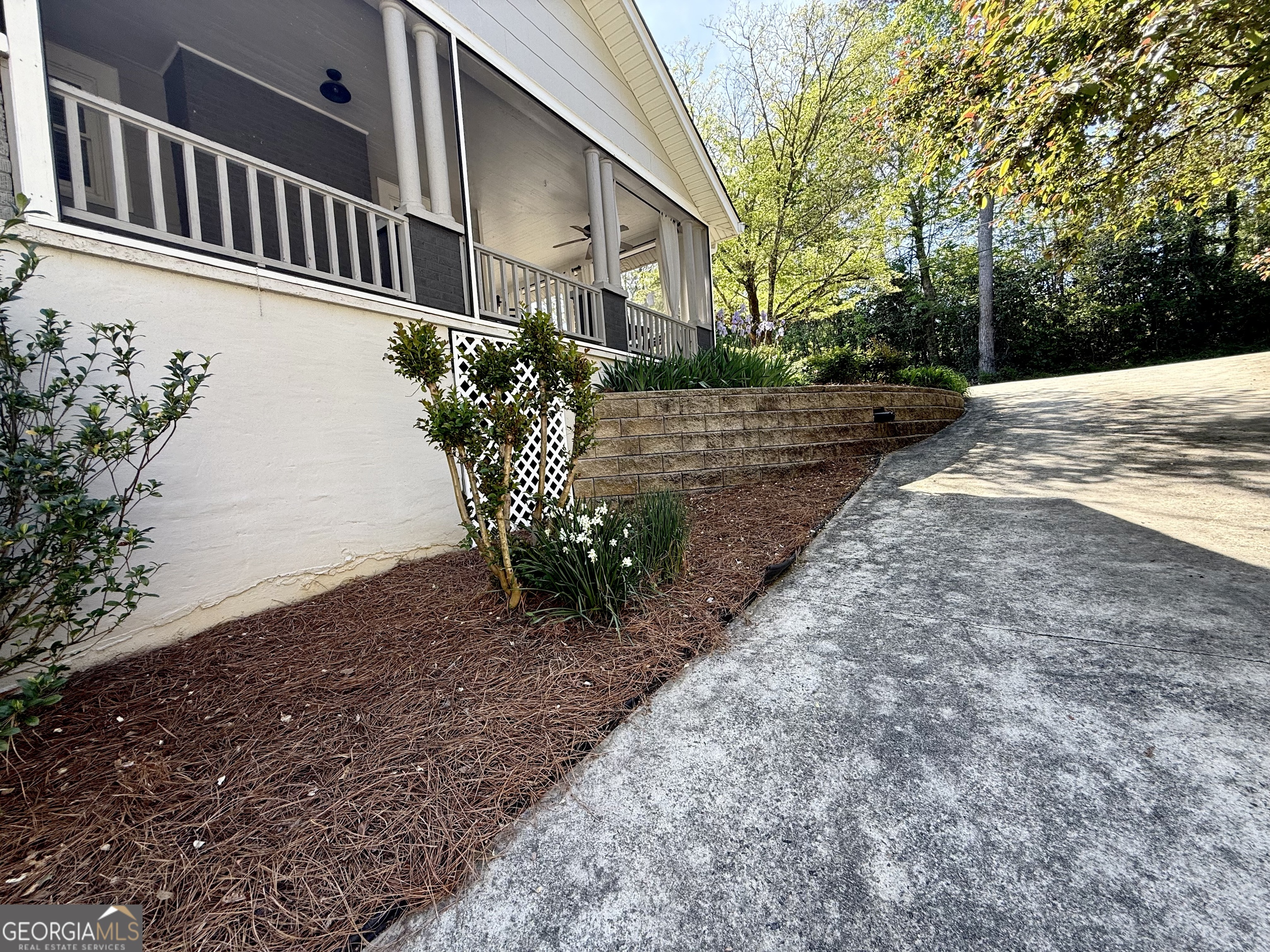 141 York Street Clarkesville GA 30523