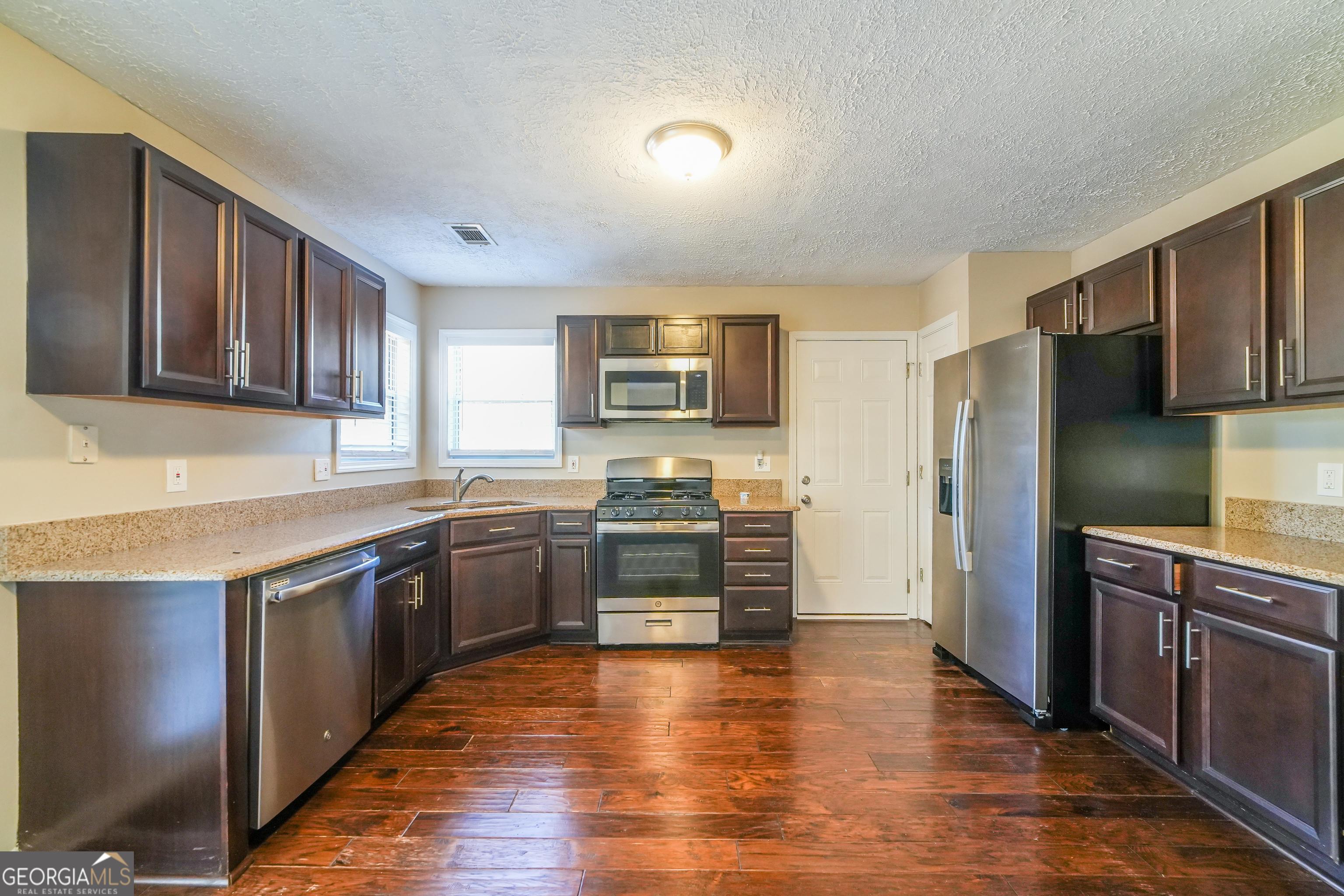 130 Summerfield Court Acworth GA 30101