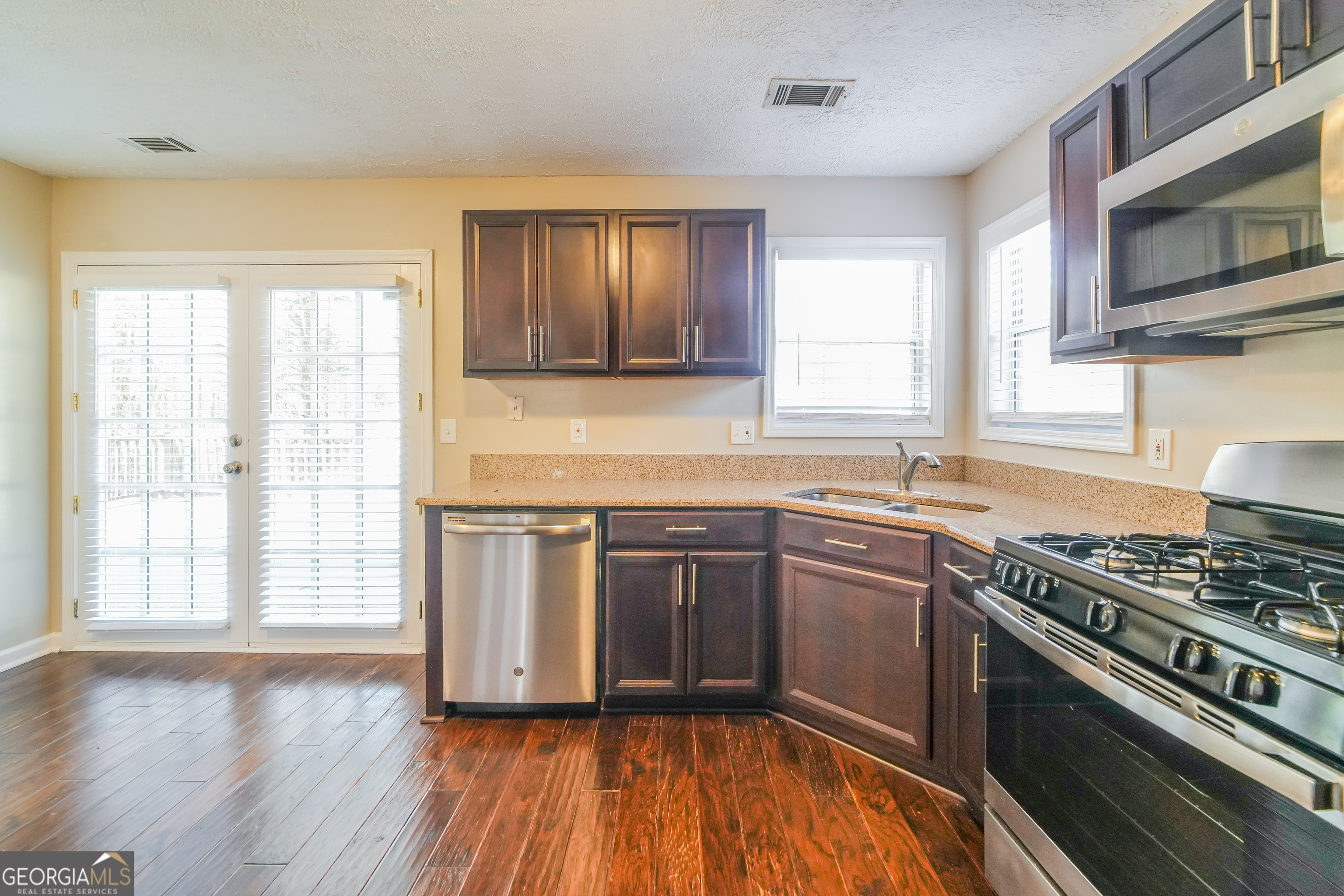 130 Summerfield Court Acworth GA 30101