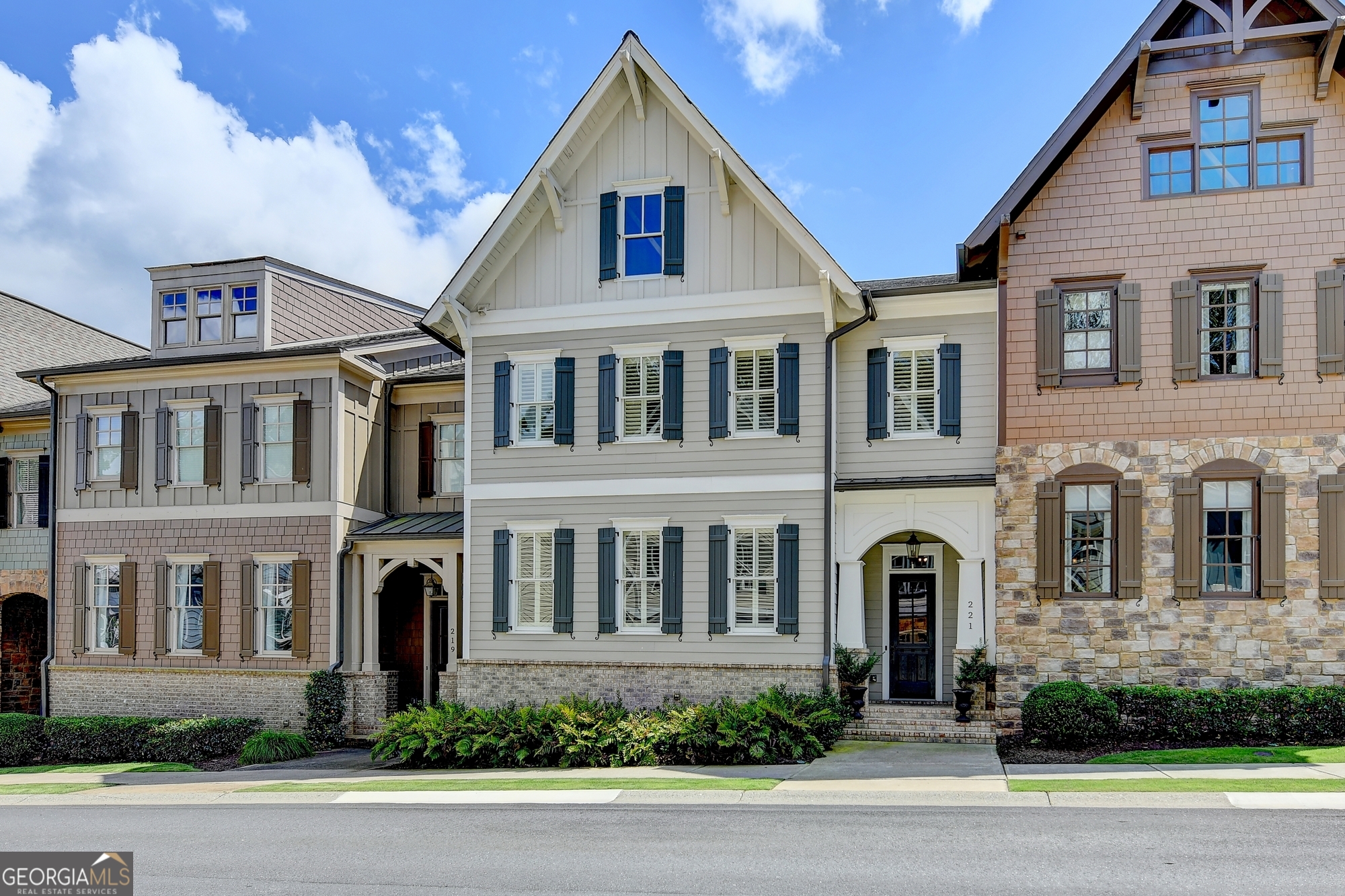 221 Trecastle Square Canton GA 30114