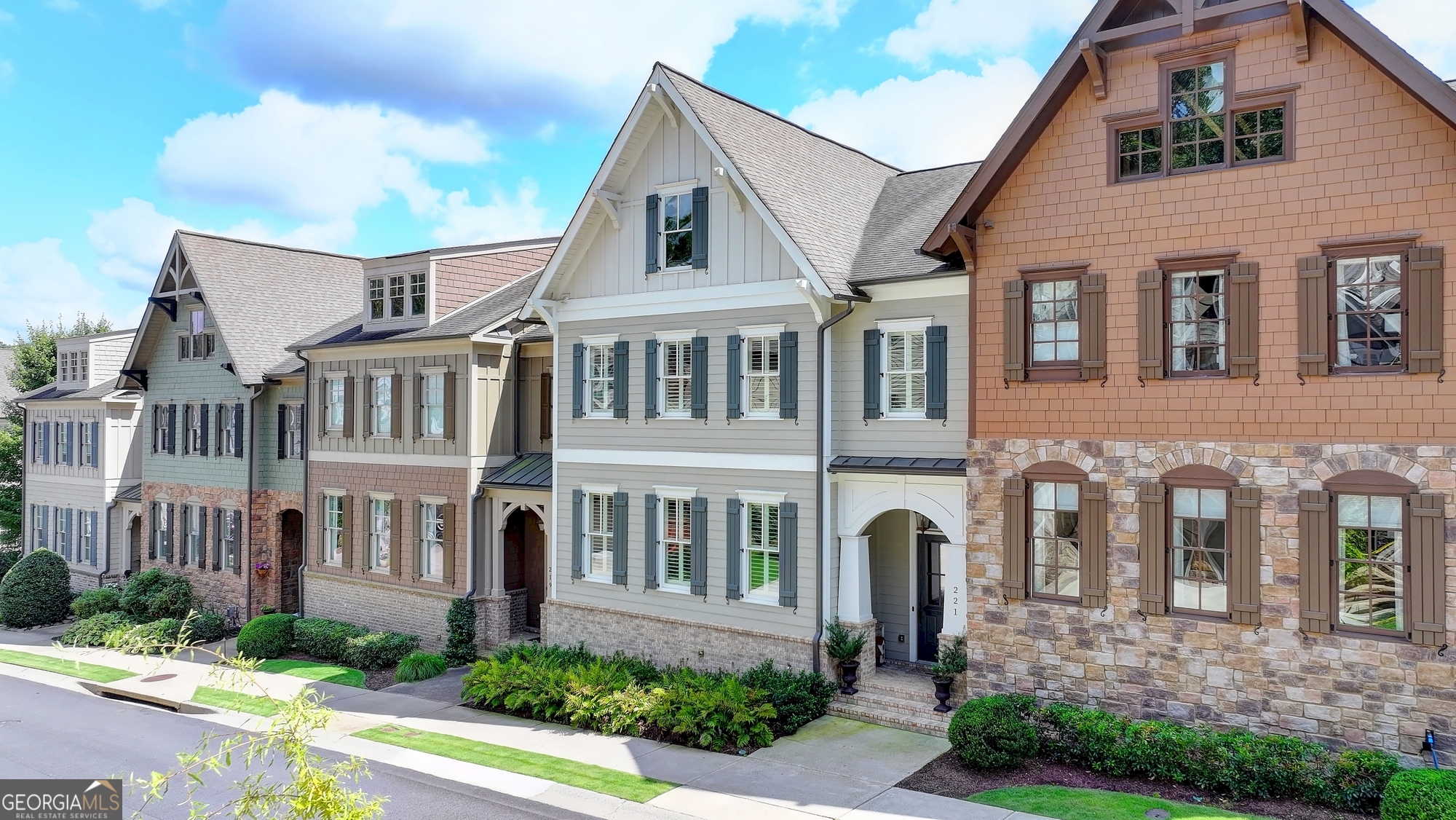 221 Trecastle Square Canton GA 30114