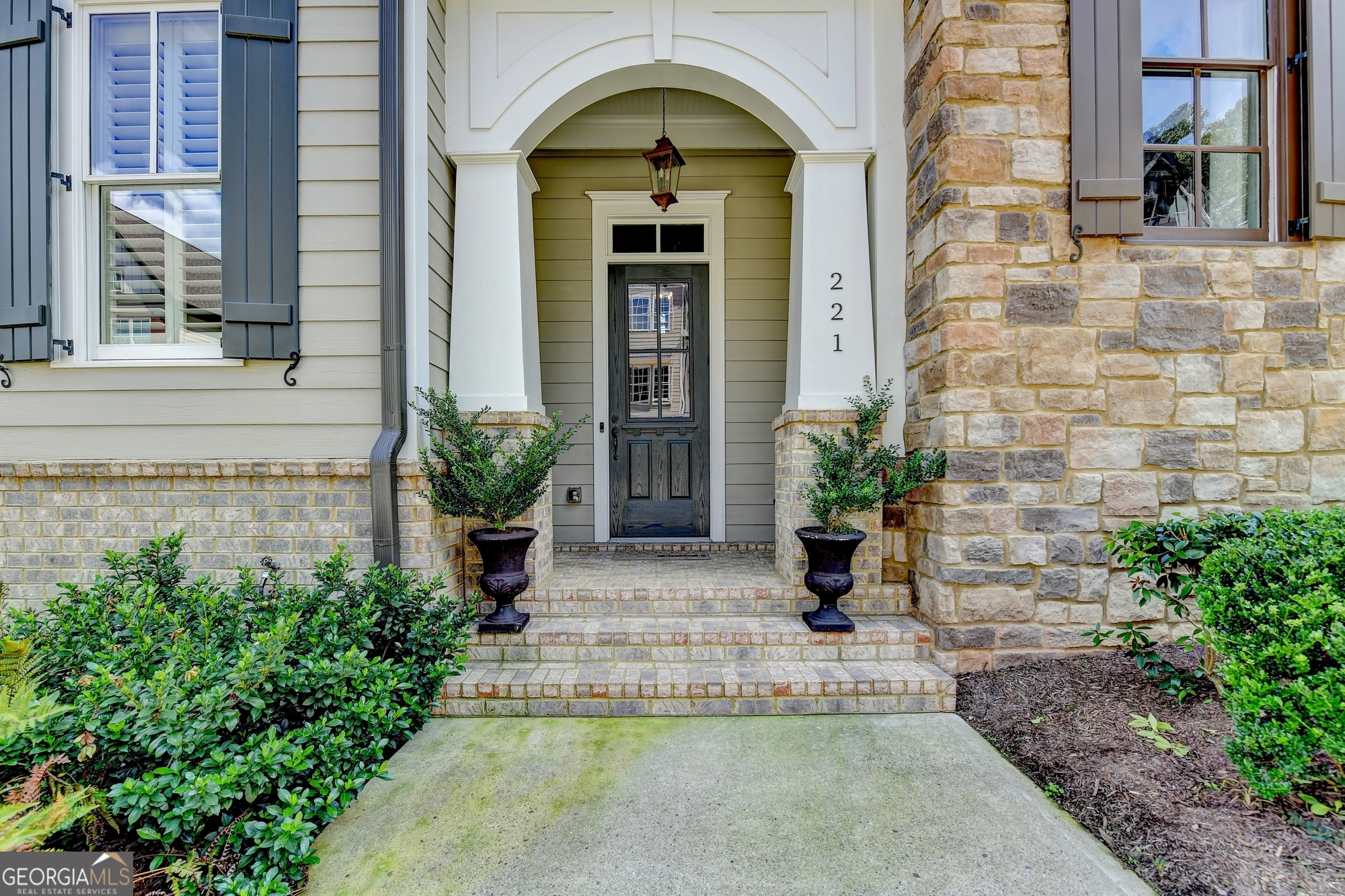 221 Trecastle Square Canton GA 30114