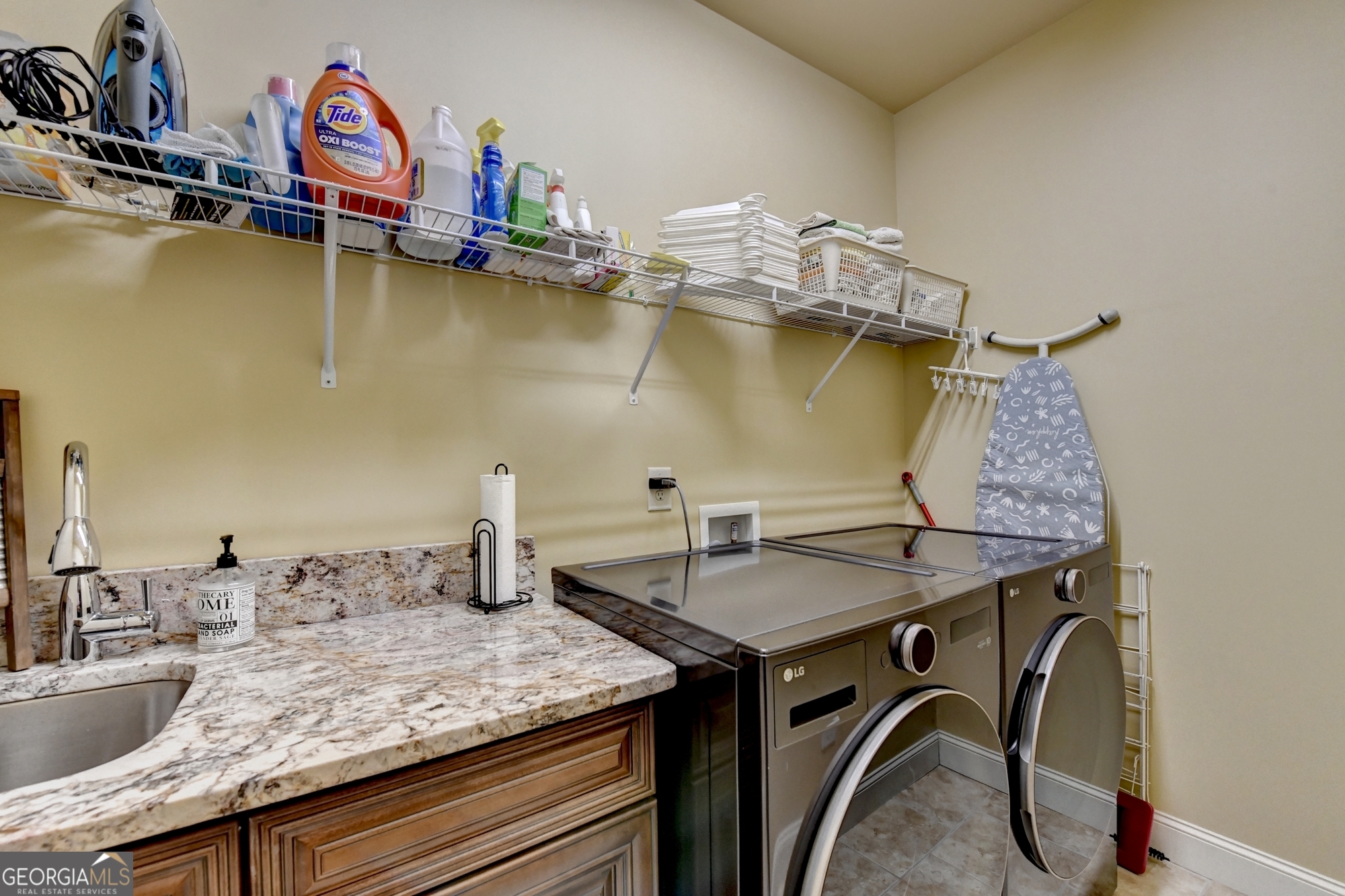 221 Trecastle Square Canton GA 30114
