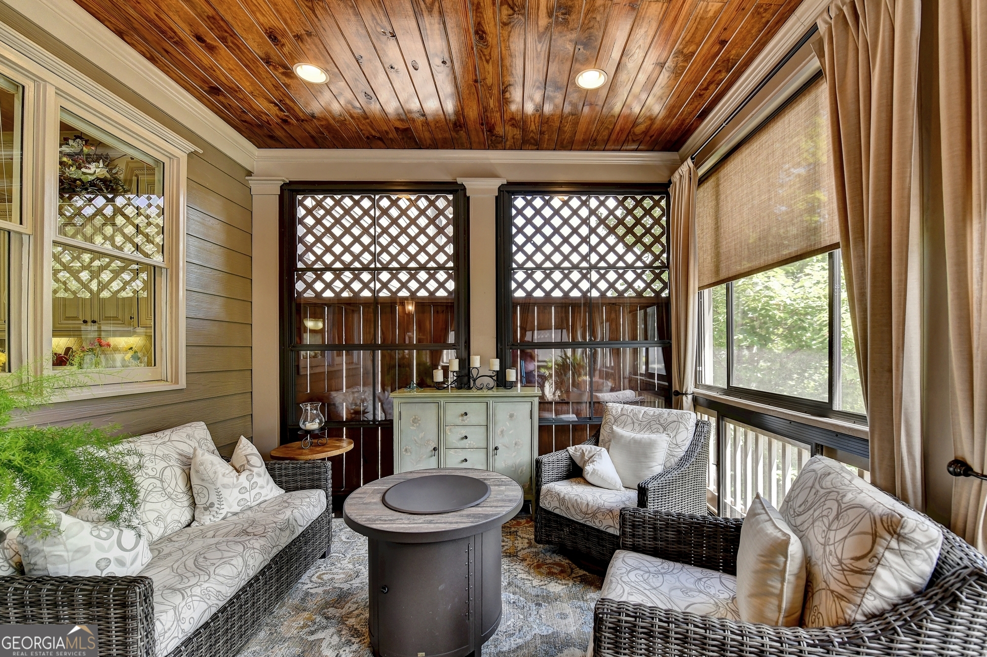 221 Trecastle Square Canton GA 30114