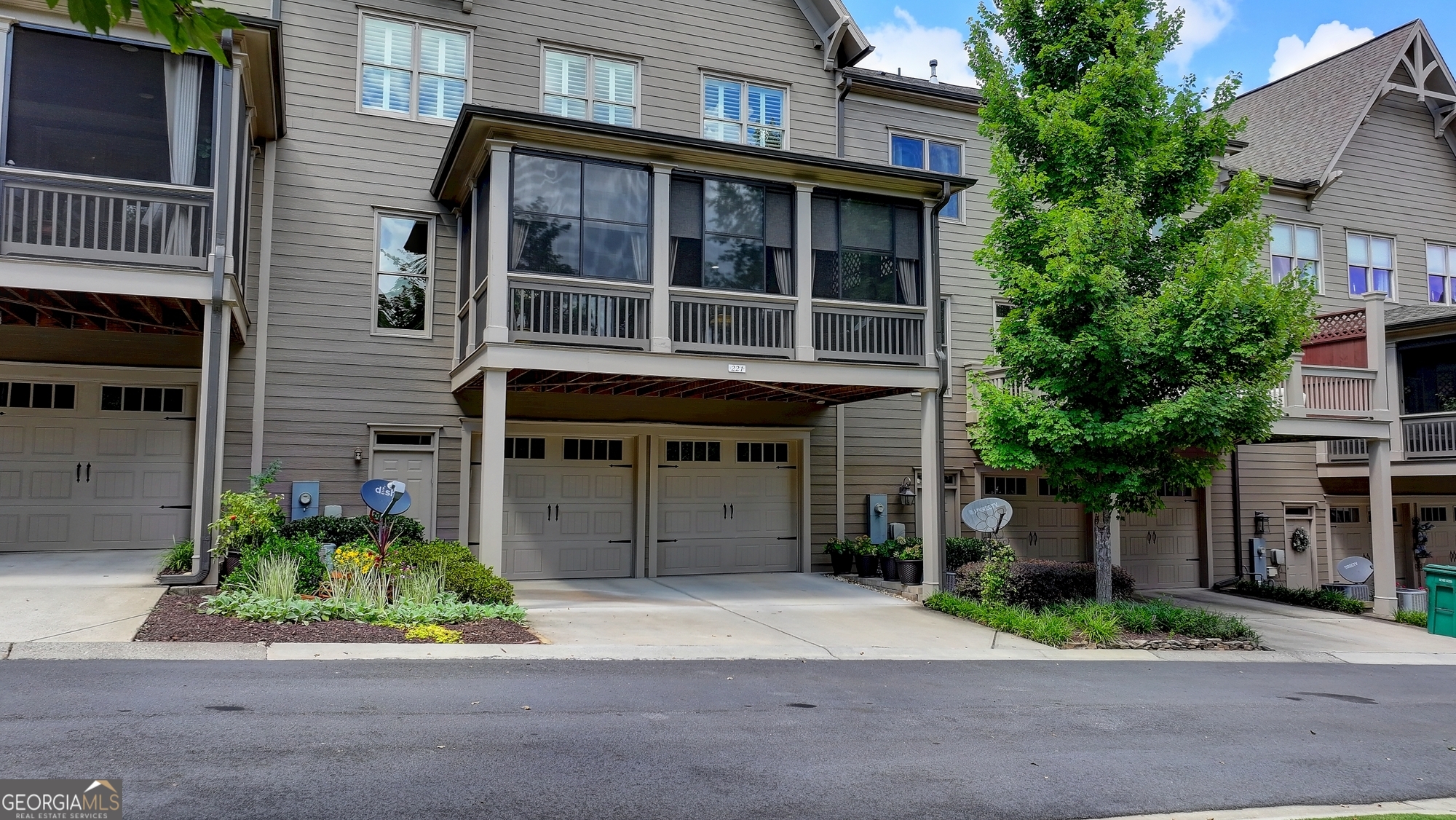 221 Trecastle Square Canton GA 30114