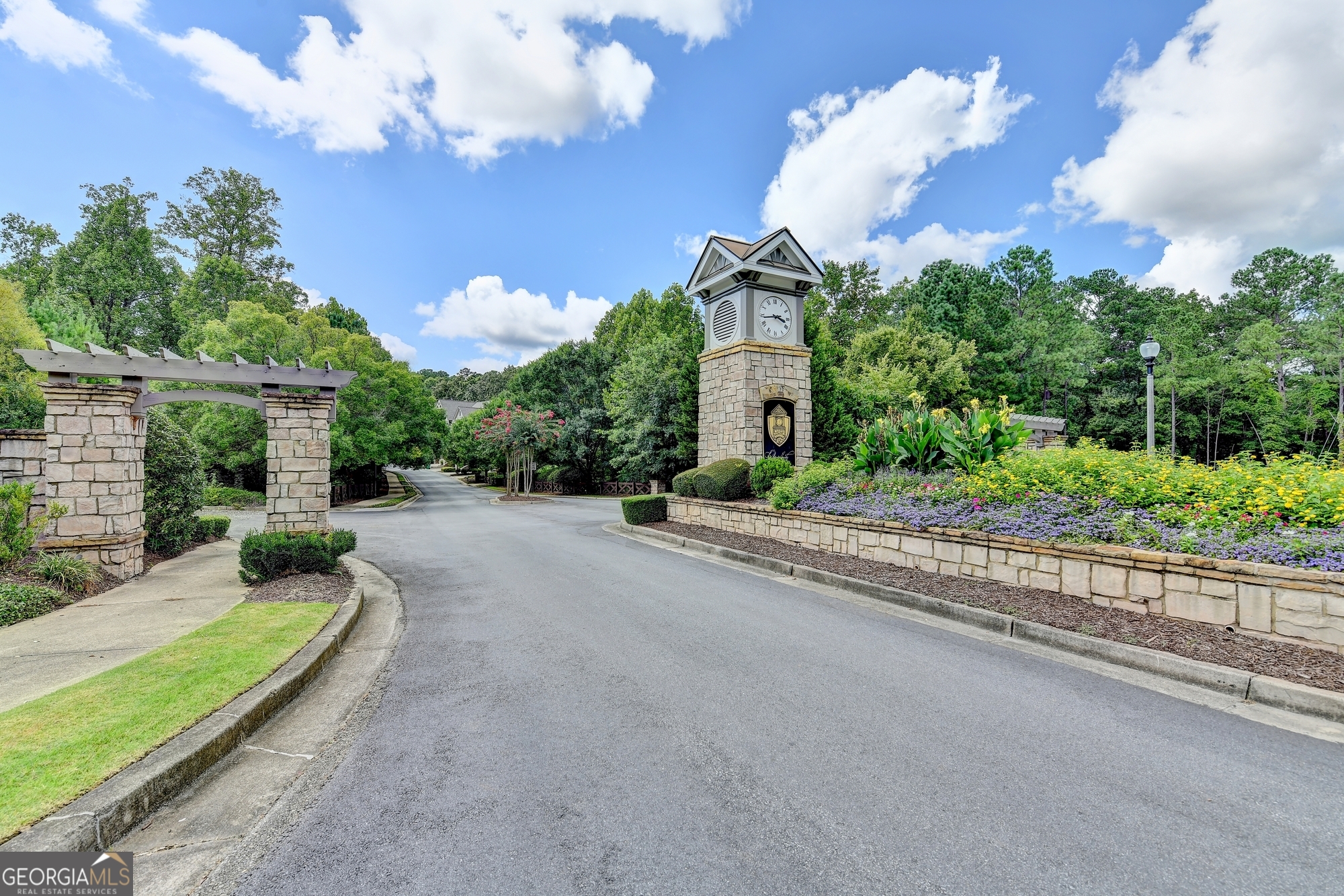 221 Trecastle Square Canton GA 30114