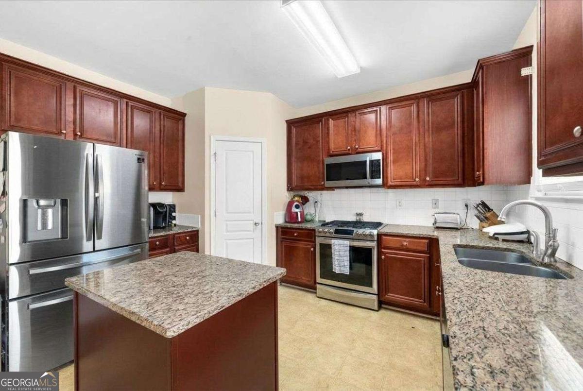 3560 Brittany Oak Trace Snellville GA 30039