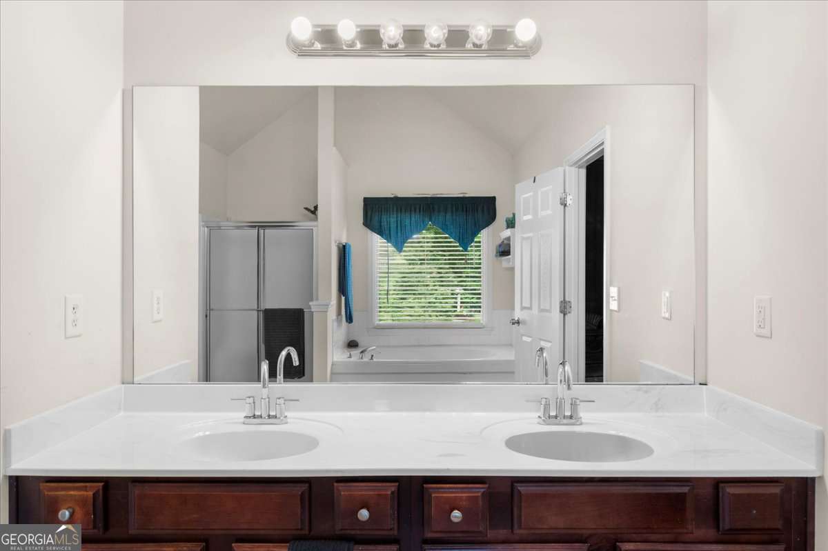 3560 Brittany Oak Trace Snellville GA 30039