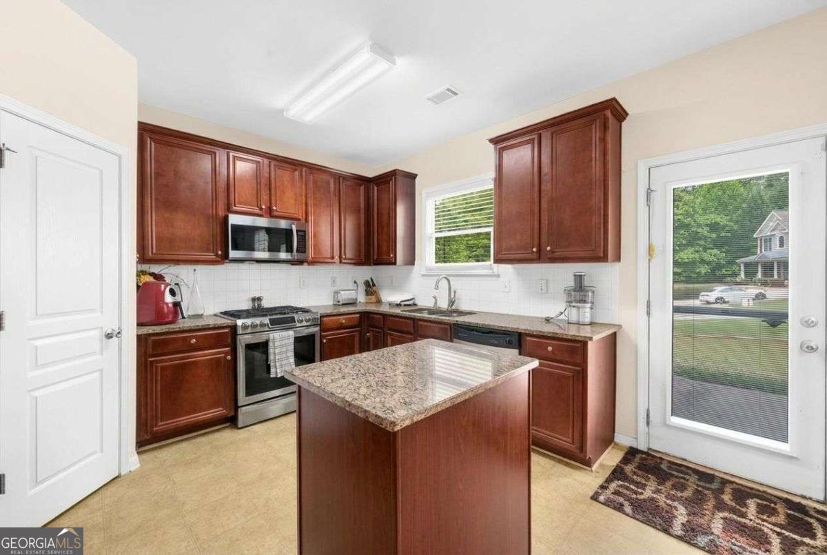3560 Brittany Oak Trace Snellville GA 30039