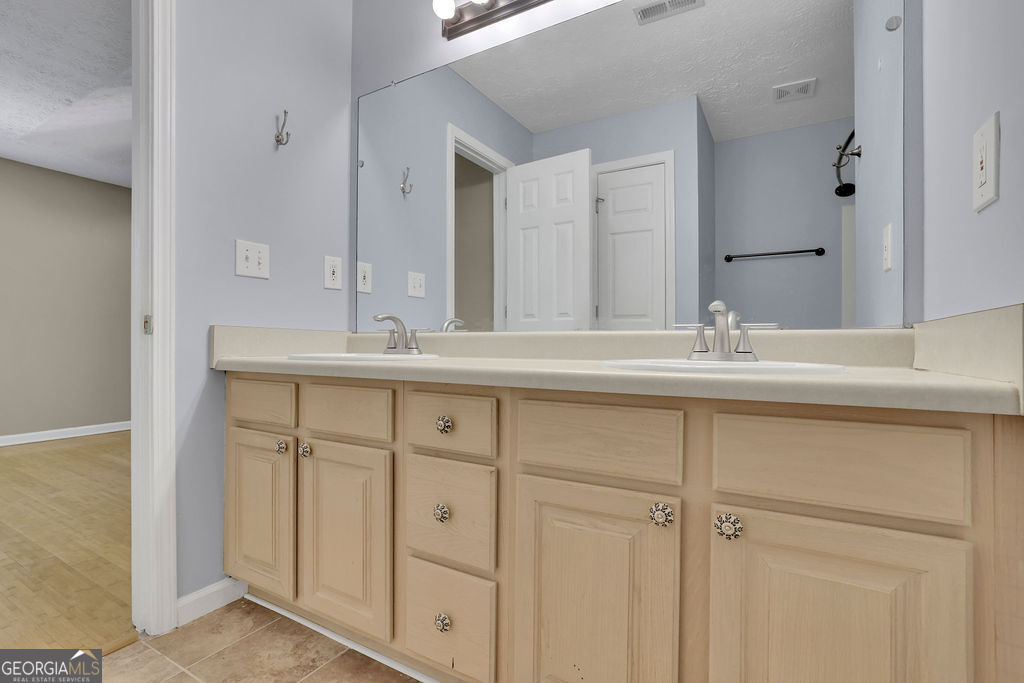 2555 Summit Cove Drive Duluth GA 30097
