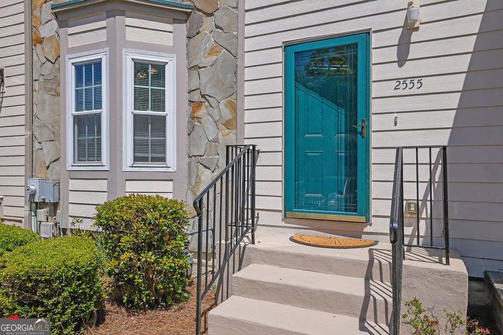 2555 Summit Cove Drive Duluth GA 30097
