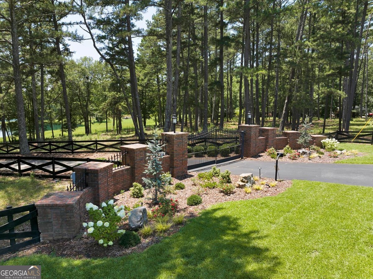 655 Mcdonough Road Hampton GA 30228