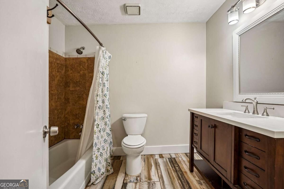 1947 Britt Drive Snellville GA 30078