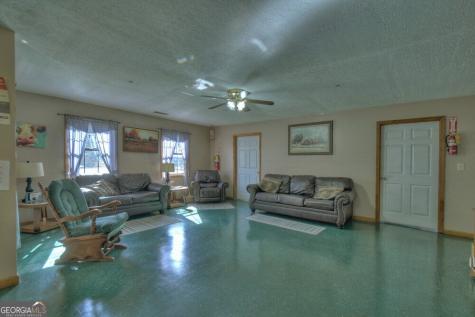 160 Moores Road Mineral Bluff GA 30559