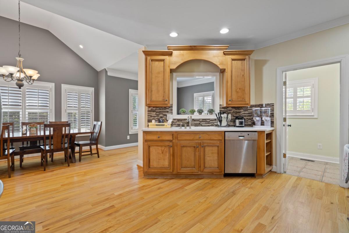 407 Overlook Way Cohutta GA 30710
