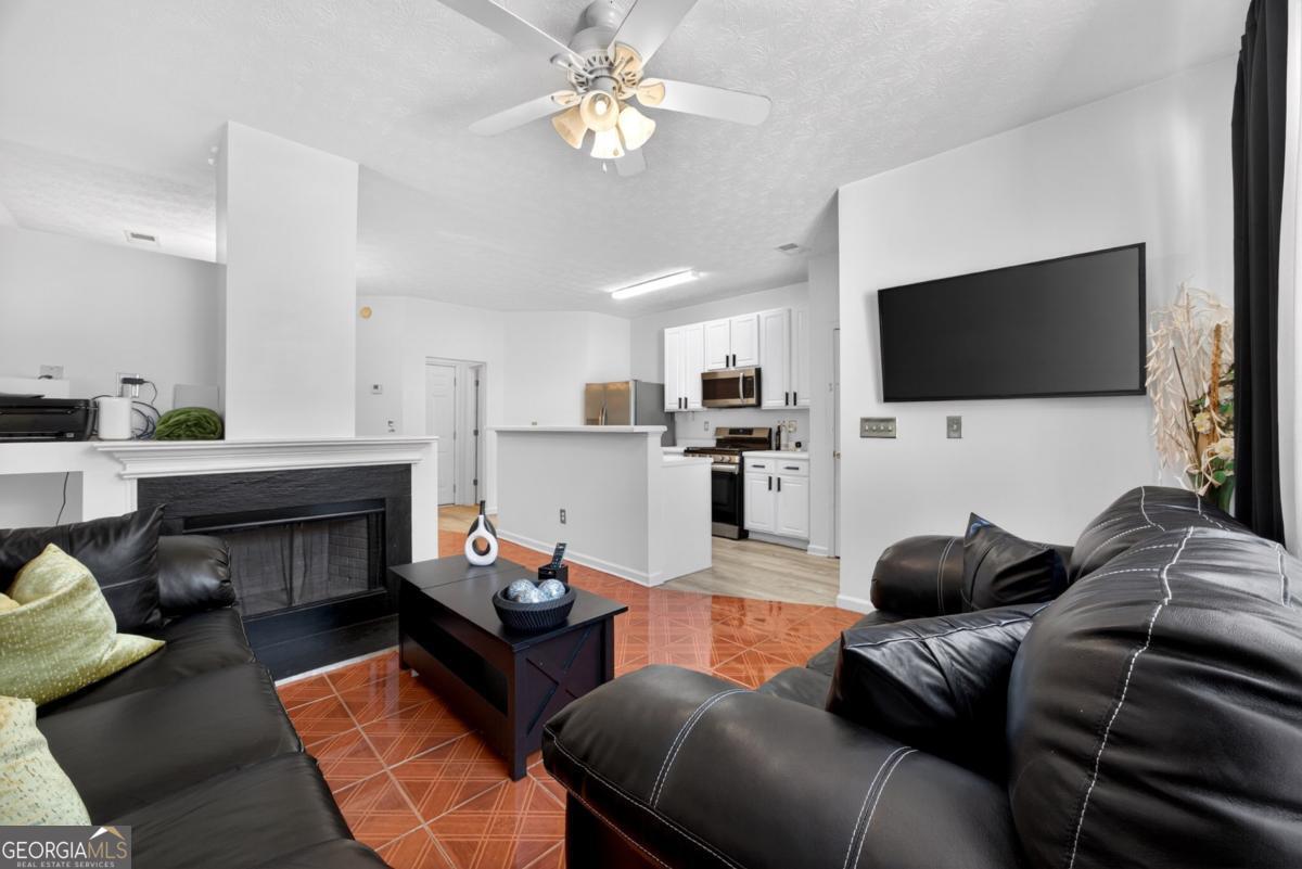 181 Oak Green Drive Lawrenceville GA 30044