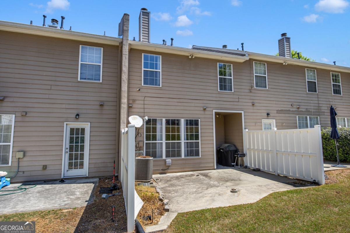 181 Oak Green Drive Lawrenceville GA 30044