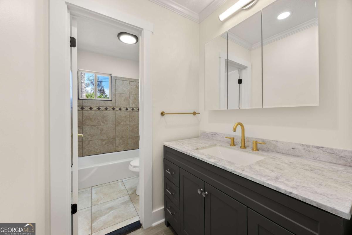 3298 Abbeywood Drive Decatur GA 30034