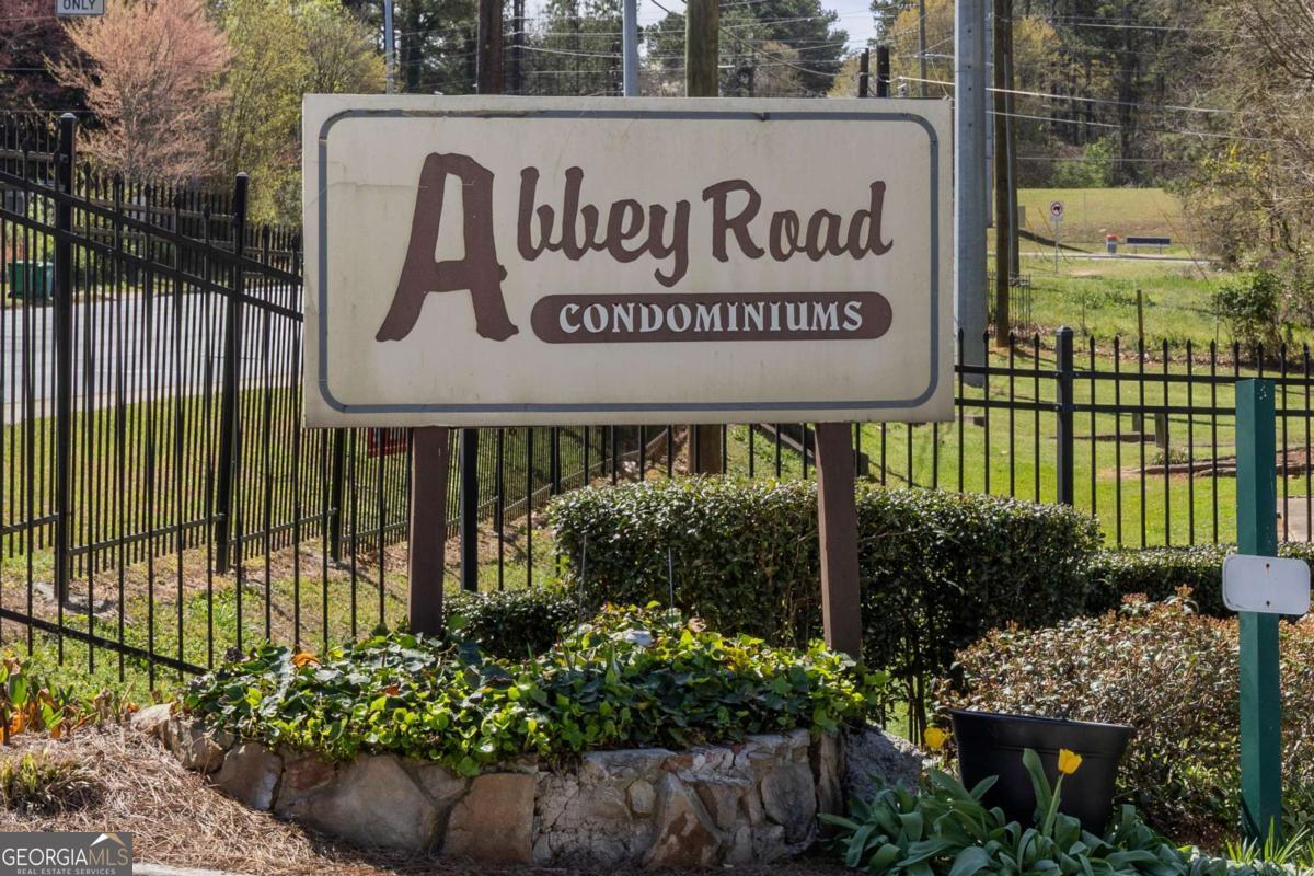 3298 Abbeywood Drive Decatur GA 30034