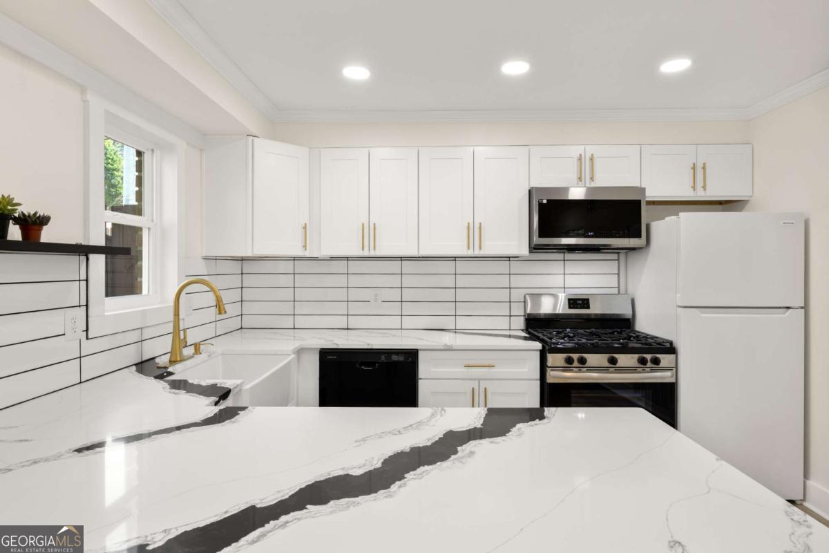 3298 Abbeywood Drive Decatur GA 30034