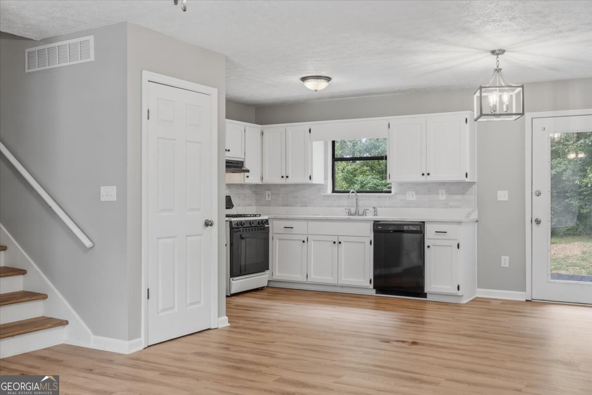 40 Hickory Lane Dallas GA 30132