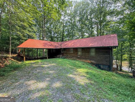 1101 River Road Cleveland GA 30528