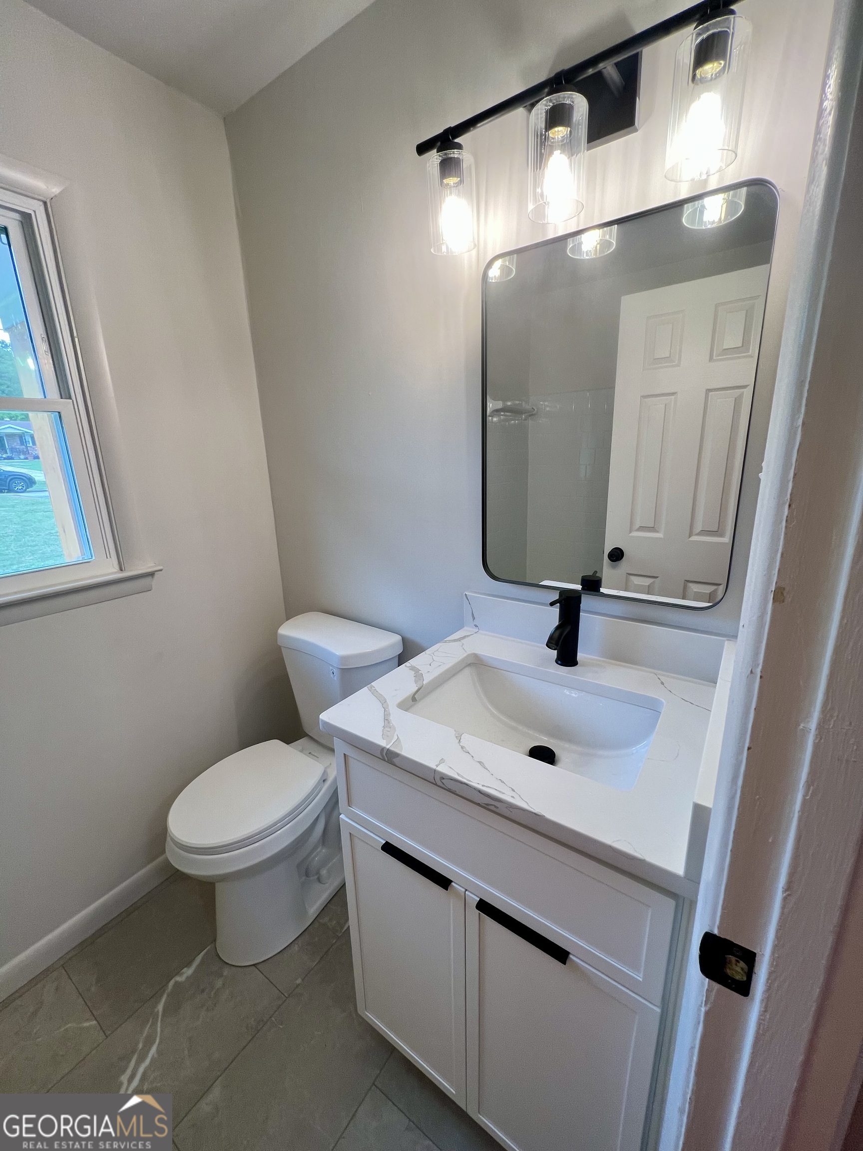 2649 Oak Circle Ellenwood GA 30294