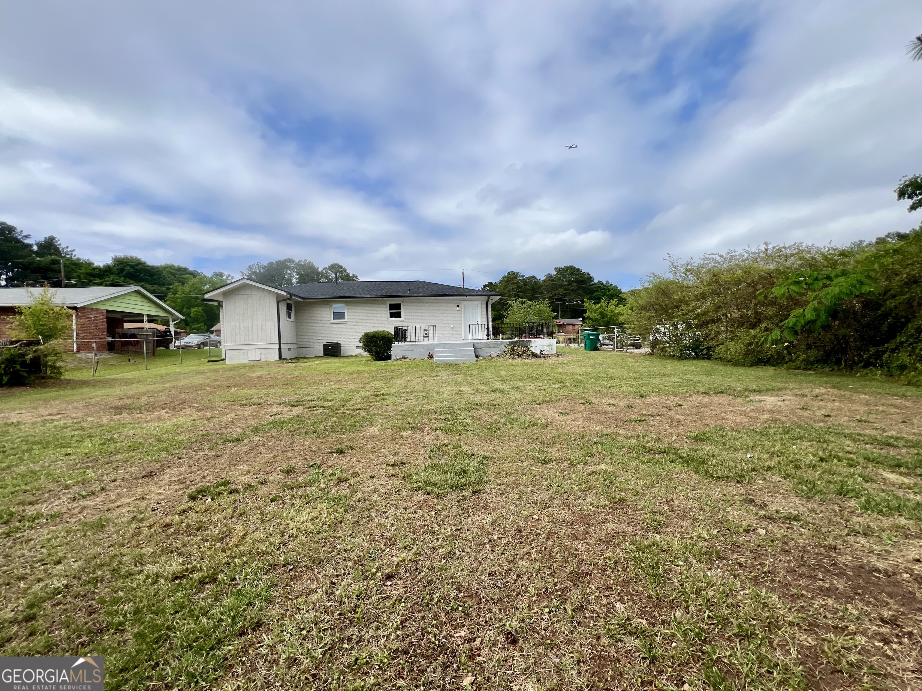 2649 Oak Circle Ellenwood GA 30294