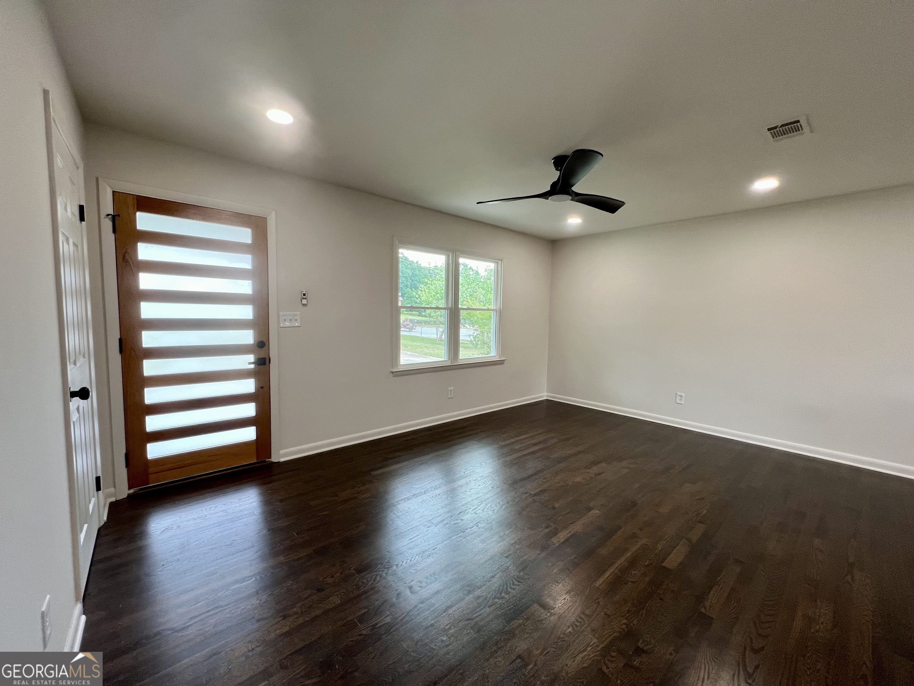 2649 Oak Circle Ellenwood GA 30294