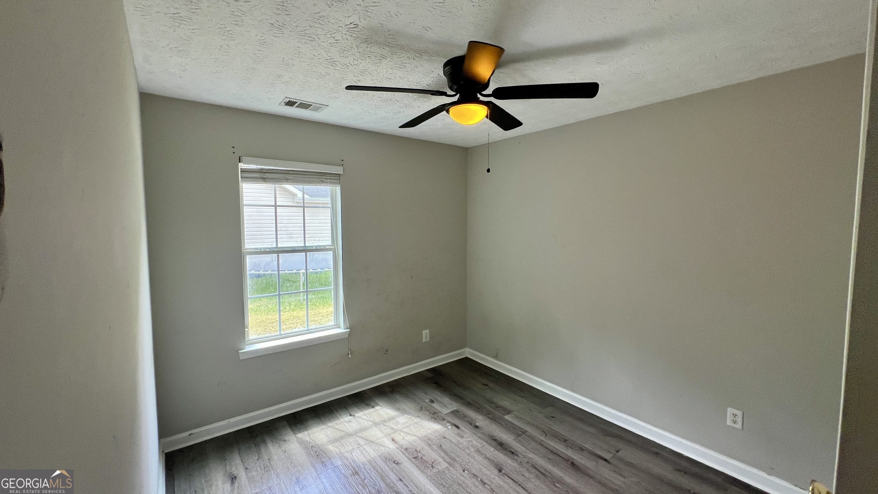 195 Creekside Drive Grantville GA 30220