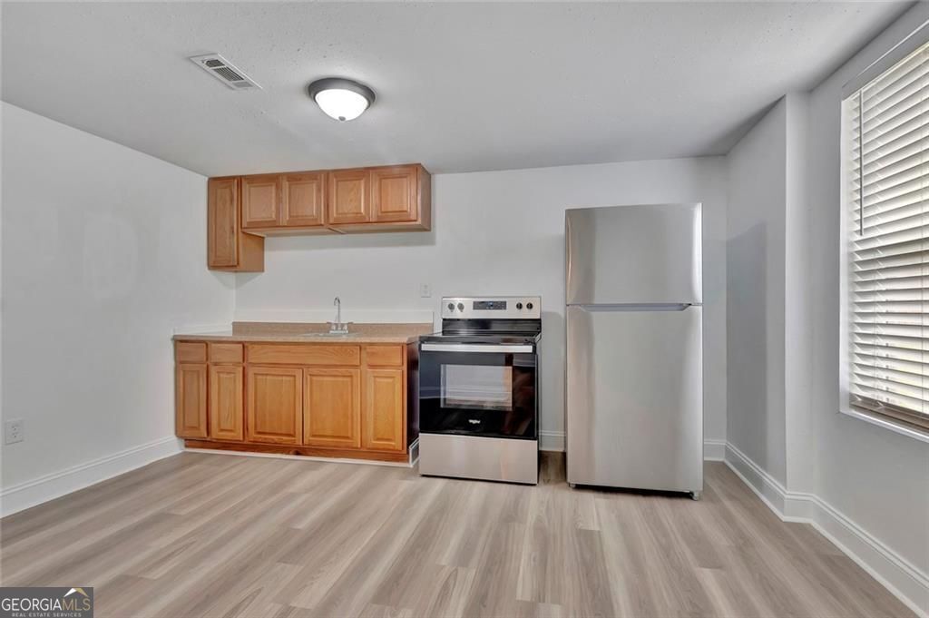 311 Hambrick Park Fayetteville GA 30215