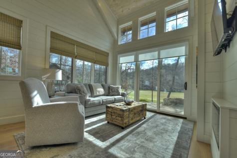 400 Old Toccoa Farm Loop Mineral Bluff GA 30559