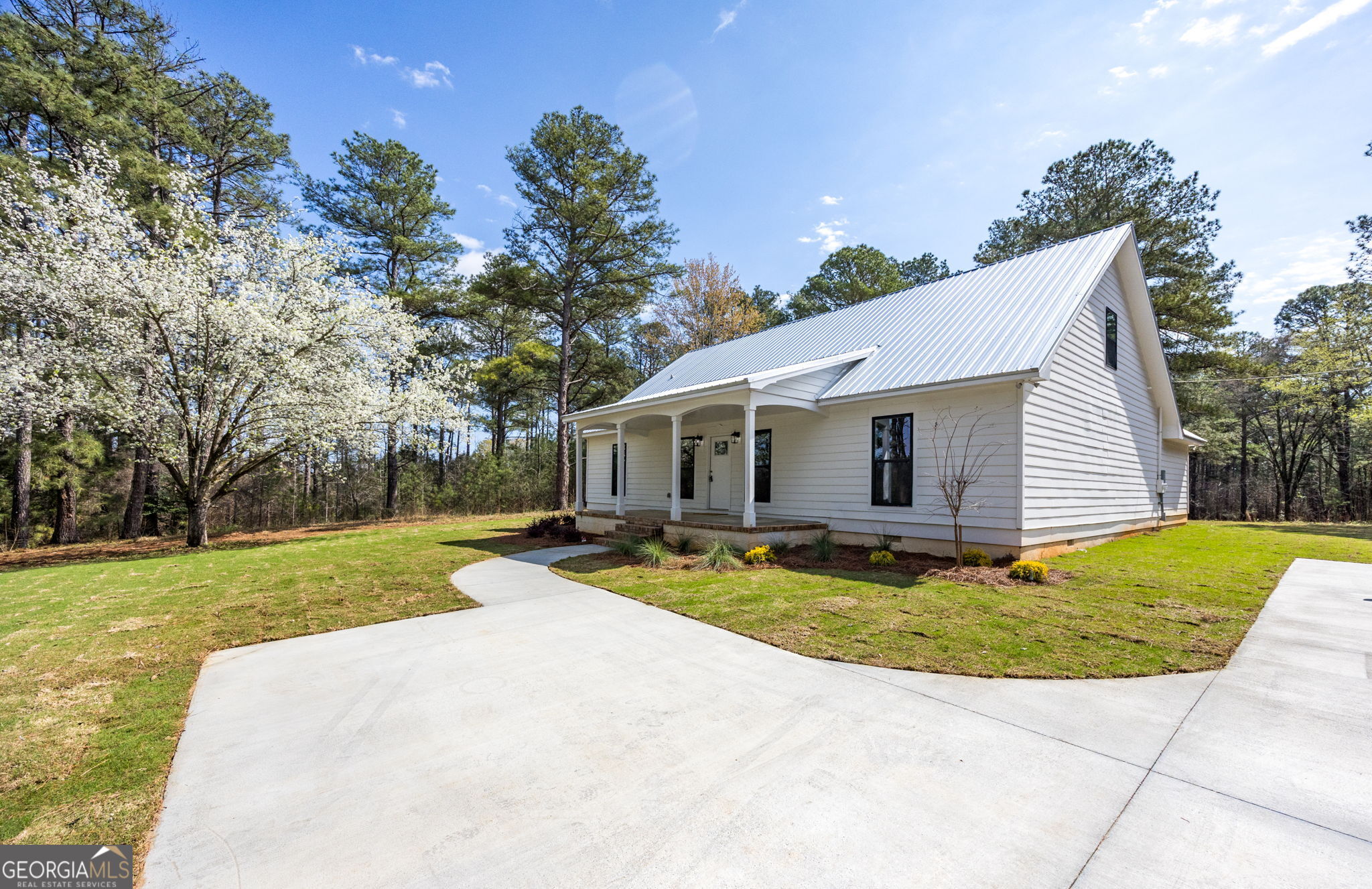 137 Buck Road Gray GA 31032
