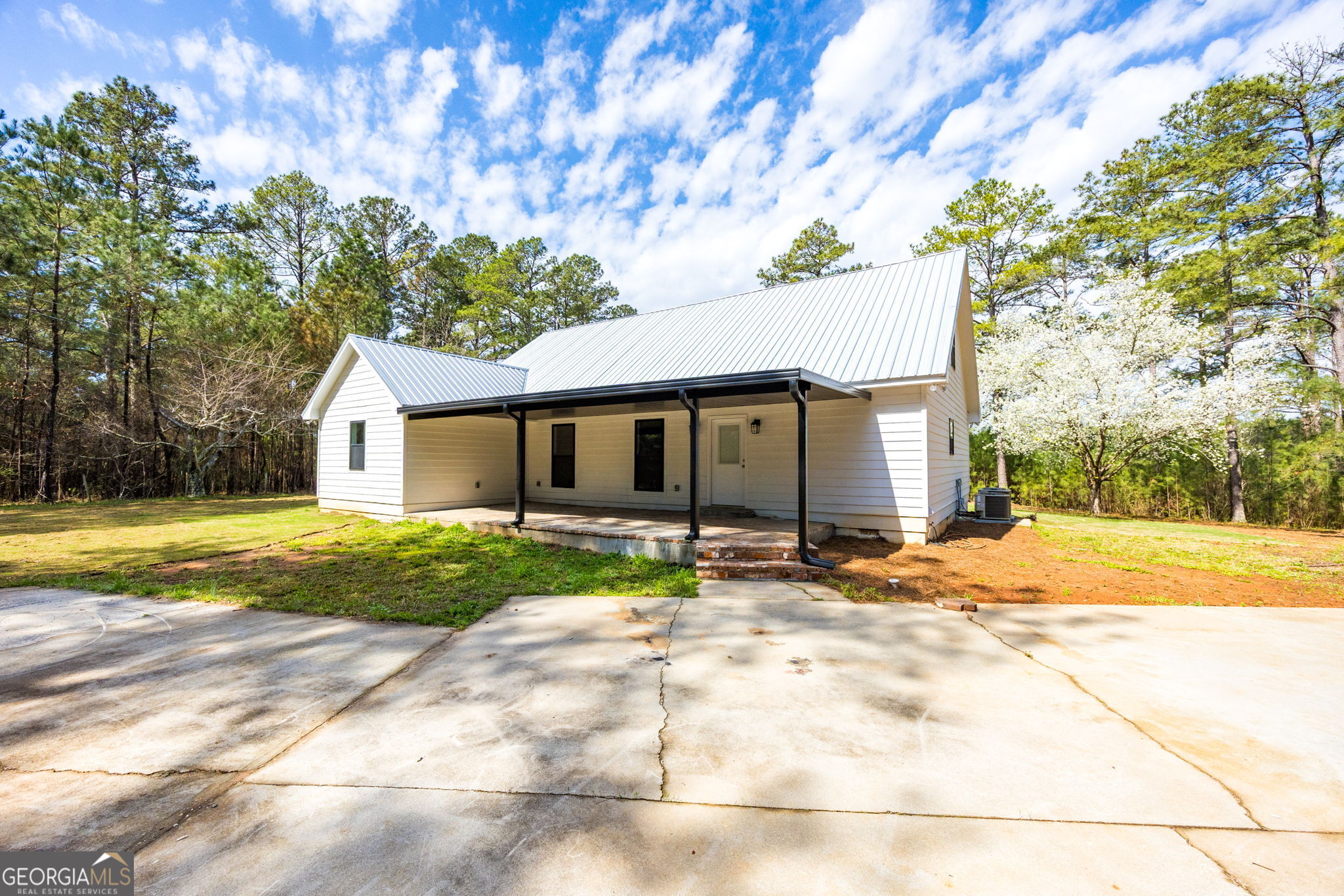 137 Buck Road Gray GA 31032