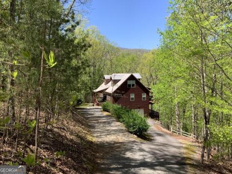 7026 Peebles Road Young Harris GA 30582