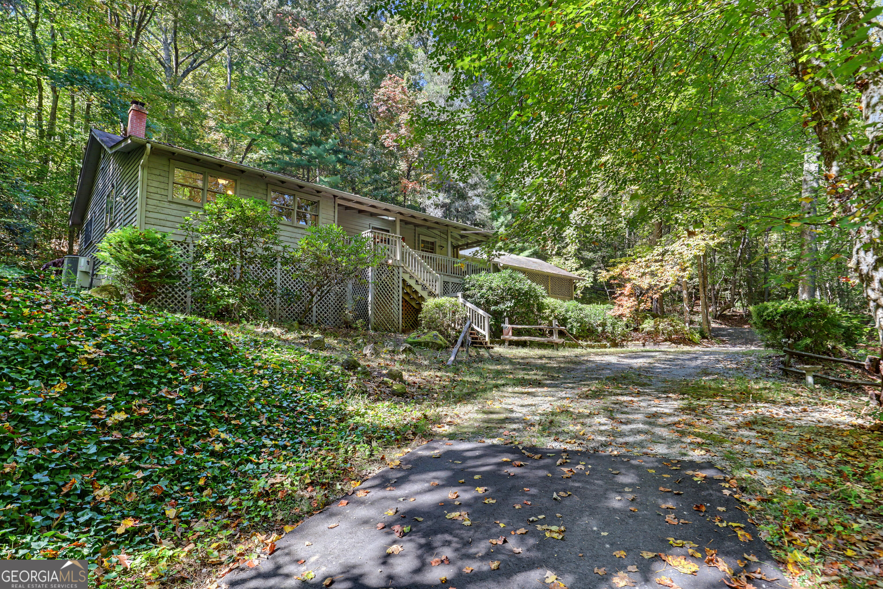 596 Moses Road Rabun Gap GA 30568