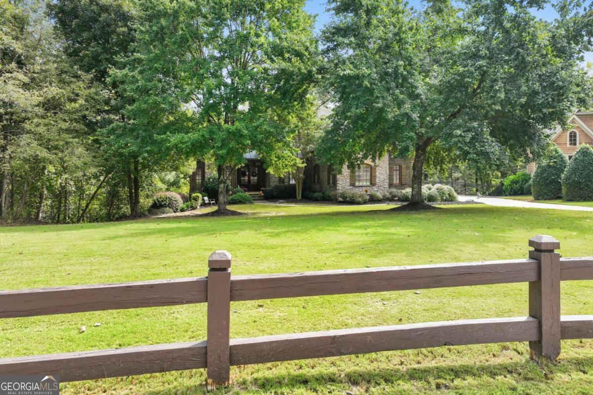 6105 Grand Marina Circle Gainesville GA 30506