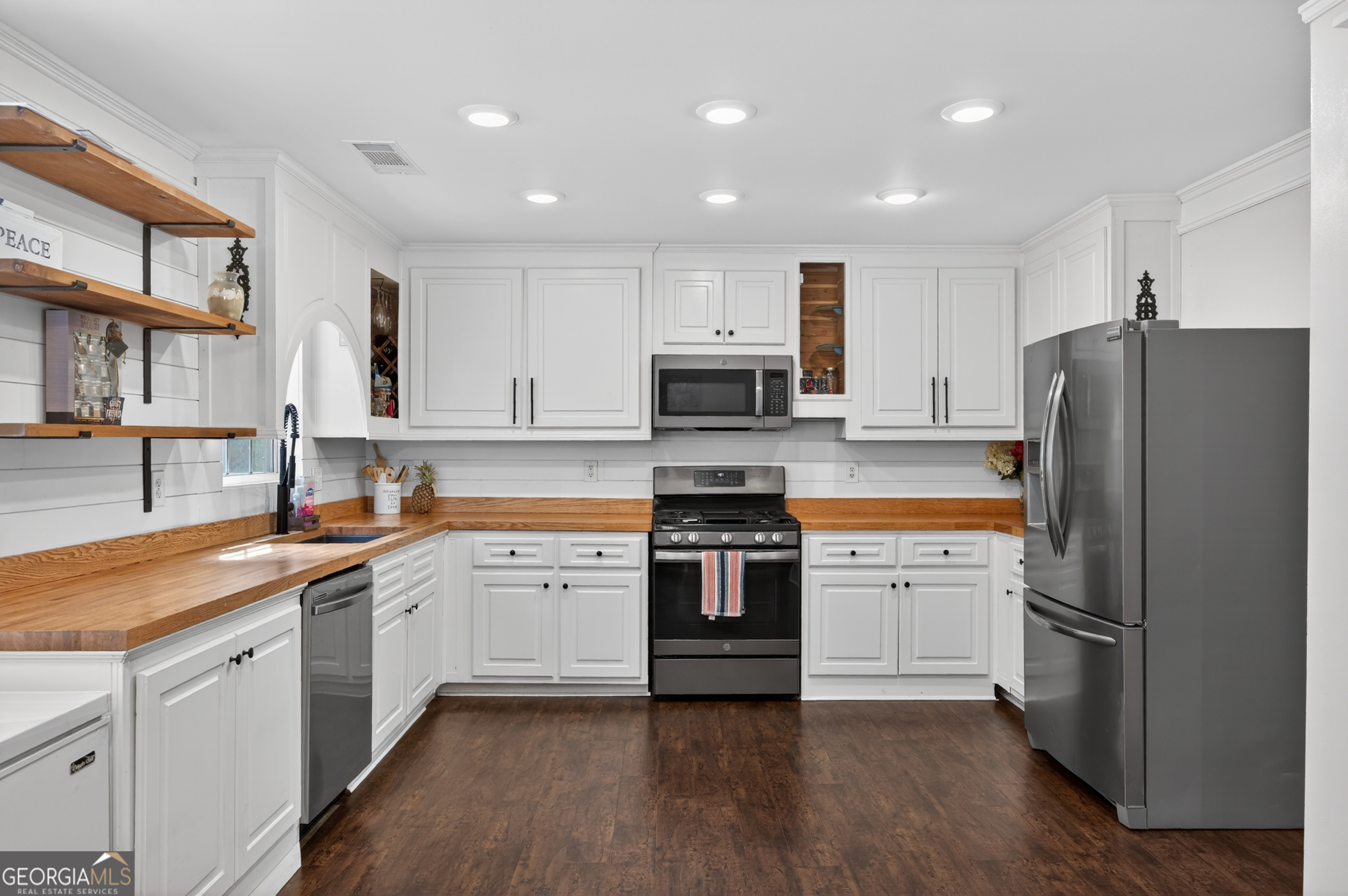 6250 Glen Port Circle Flowery Branch GA 30542