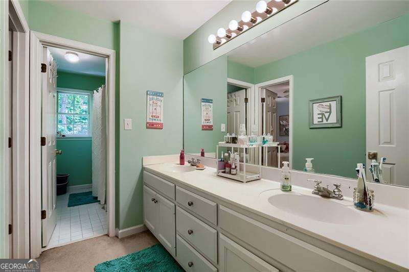 152 Oakwood Hills Drive Suwanee GA 30024