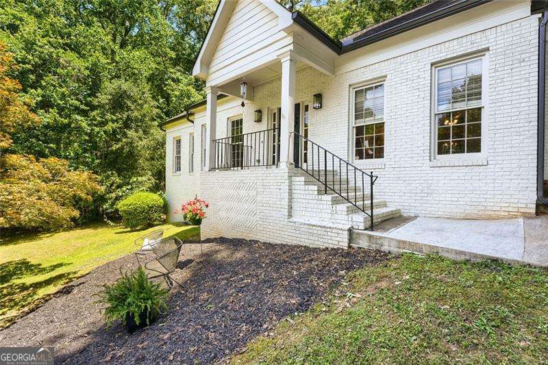 152 Oakwood Hills Drive Suwanee GA 30024