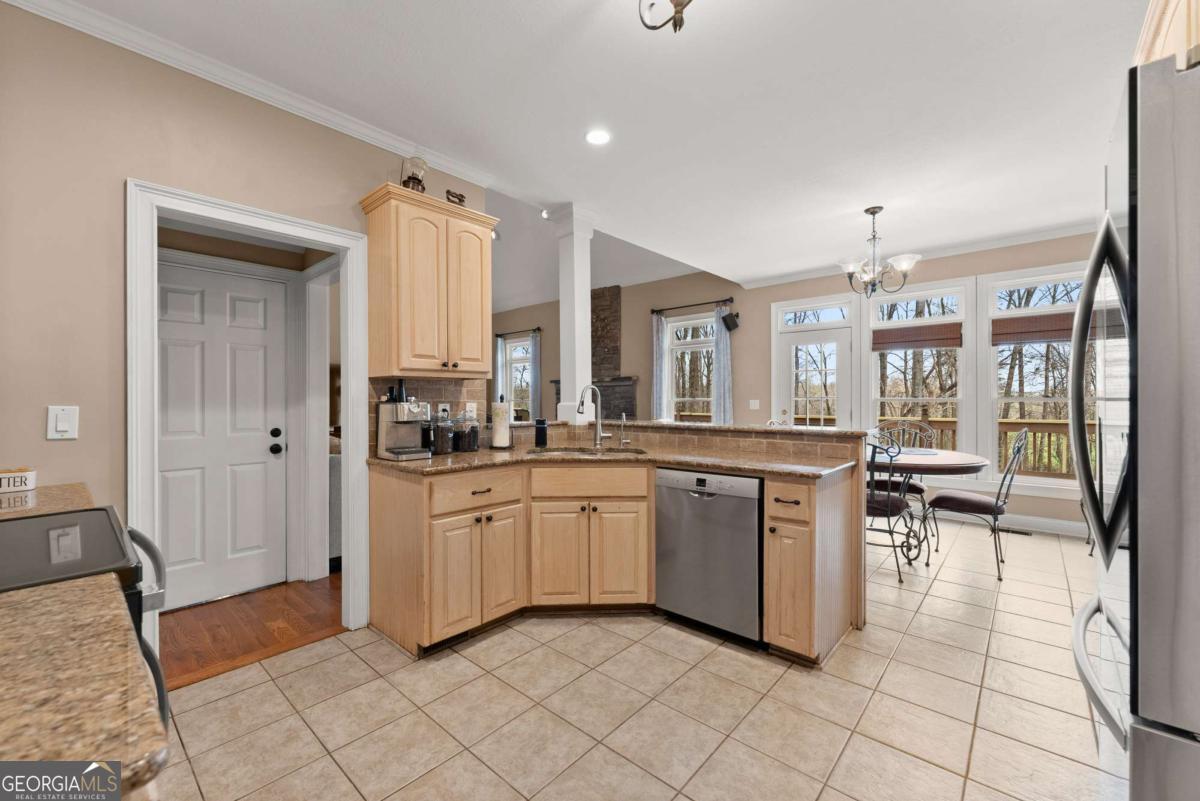 5812 Shadow Oaks Drive Murrayville GA 30564