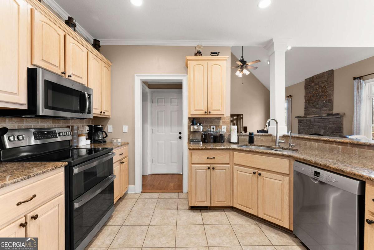 5812 Shadow Oaks Drive Murrayville GA 30564