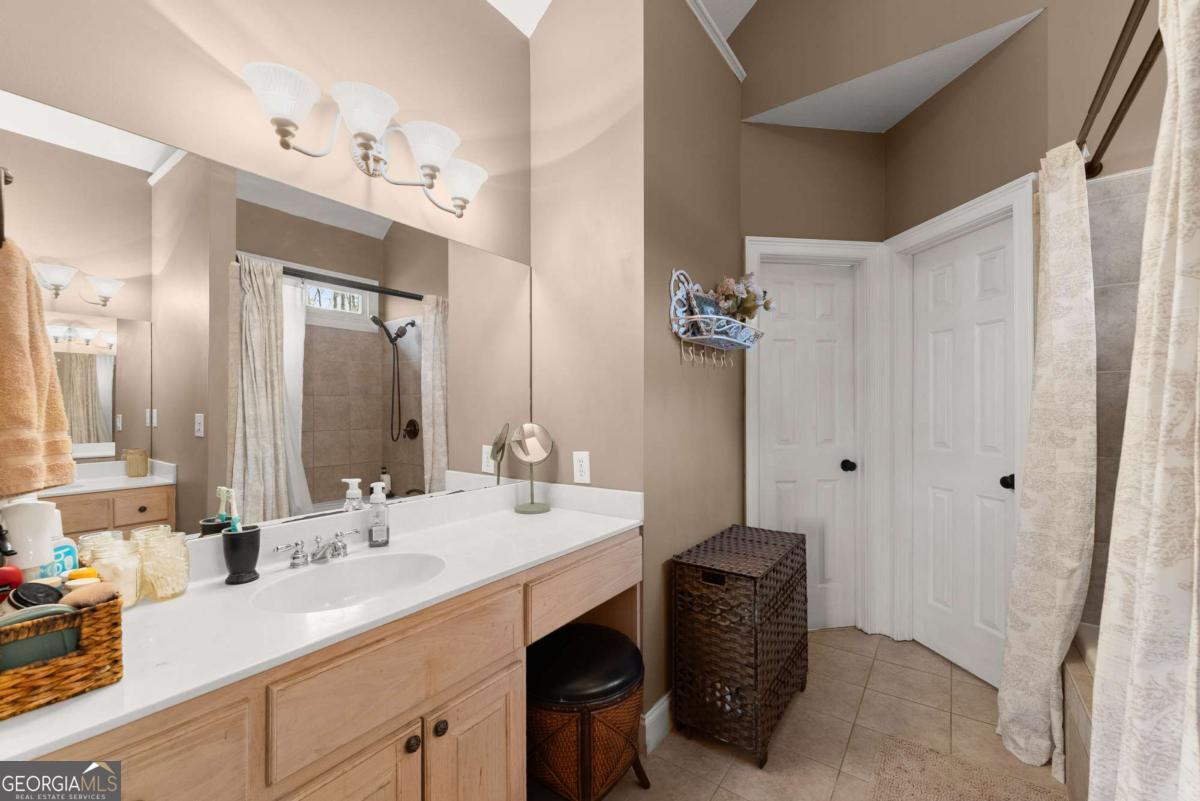5812 Shadow Oaks Drive Murrayville GA 30564