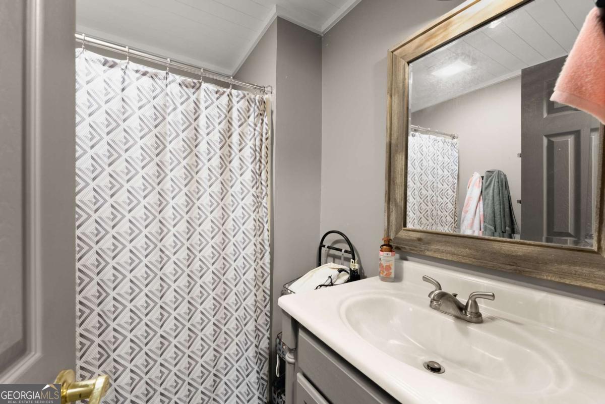 5812 Shadow Oaks Drive Murrayville GA 30564