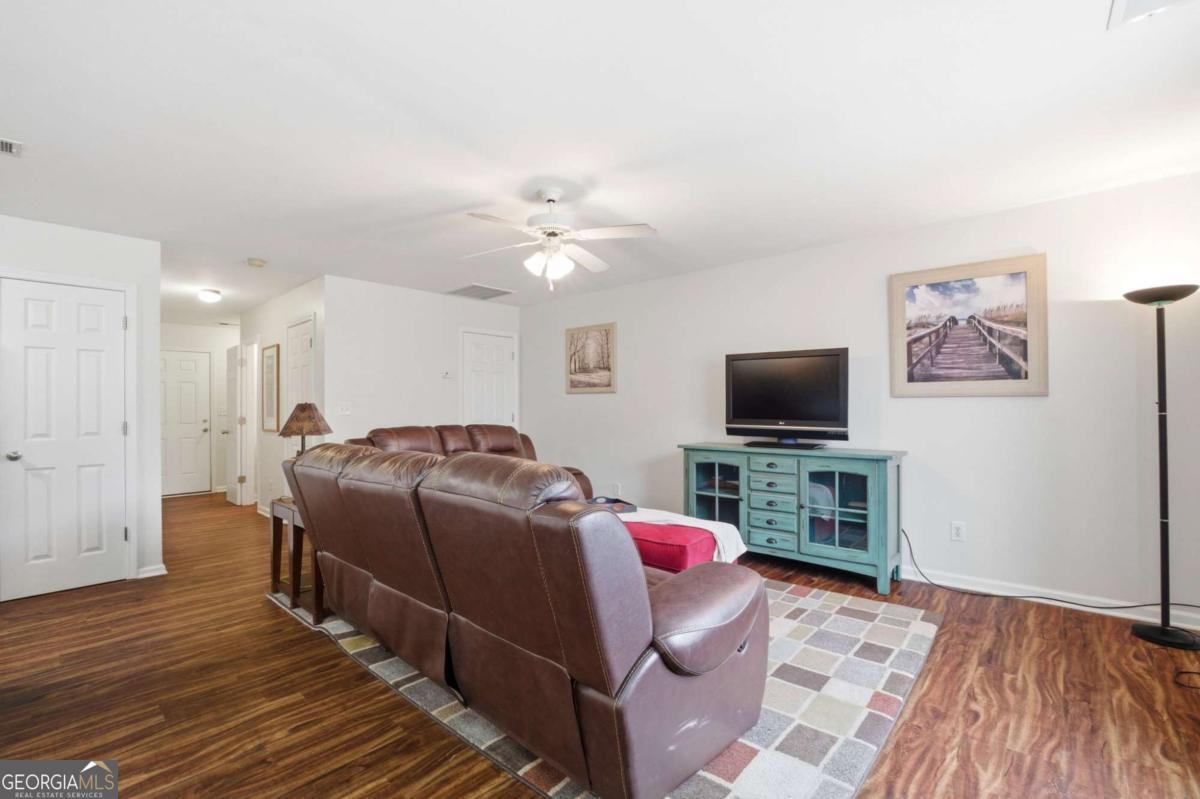 129 Princeton Avenue Adairsville GA 30103
