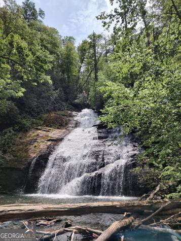 445 Helton Creek Road Blairsville GA 30512