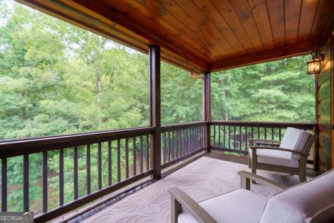 350 Kensington Drive Mineral Bluff GA 30559
