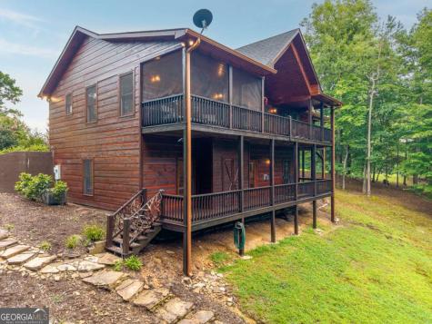 350 Kensington Drive Mineral Bluff GA 30559
